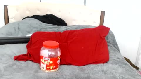 Lacey Phoenix online show from 02.14.25