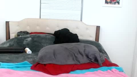 Lacey Phoenix online show from 02.16.25