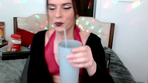 Lacey Phoenix online show from 10.04.25