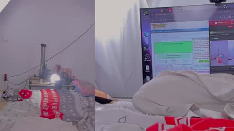 Snapshot of lacii_lost chatting on 12.11.24 LACI LOST online show from 12.11.24