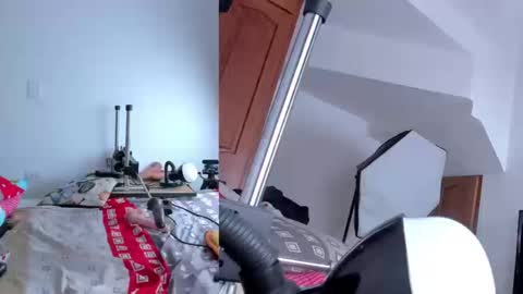 Snapshot of lacii_lost chatting on 09.27.25 LACI LOST online show from 09.27.25