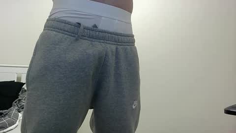 Snapshot of lacky13c_m chatting on 01.25.25 Lacky online show from 01.25.25