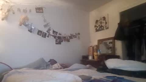 Snapshot of lacybell chatting on 01.06.26 lacybell online show from 01.06.26