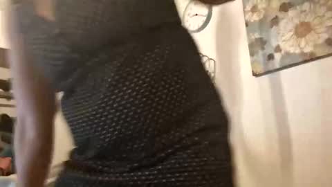 Snapshot of lacybell chatting on 02.14.26 lacybell online show from 02.14.26