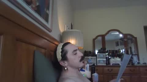 ladikanana_ online show from 12.04.25