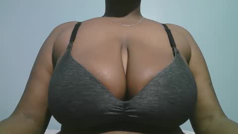 lady_dearra online show from 01.15.26