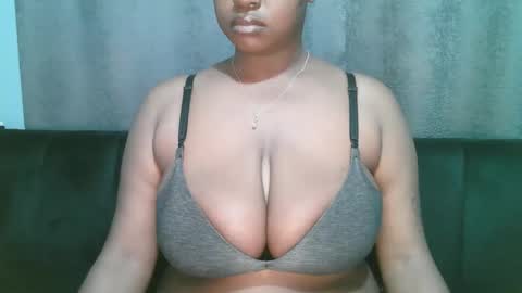 lady_dearra online show from 03.25.26