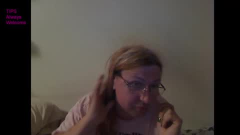 Snapshot of lady_delilah_ts chatting on 11.03.25 Delilah-Catherine online show from 11.03.25
