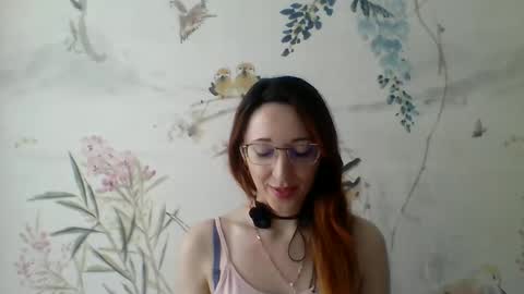 Snapshot of lady_noyabrina chatting on 10.28.25 Kira online show from 10.28.25