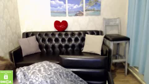 Snapshot of lady_sexy_di chatting on 12.17.25 Diana online show from 12.17.25