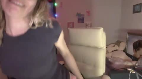 lady_smile69 online show from 12.19.25