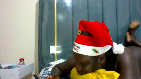 Snapshot of ladyblossoms19 chatting on 12.25.24 lindah32 online show from 12.25.24