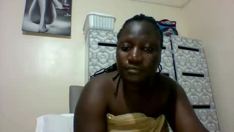 Snapshot of ladyblossoms19 chatting on 01.02.25 lindah32 online show from 01.02.25
