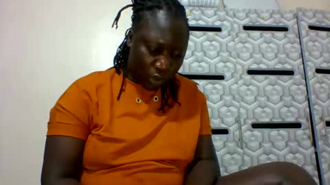 Snapshot of ladyblossoms19 chatting on 01.26.25 lindah32 online show from 01.26.25