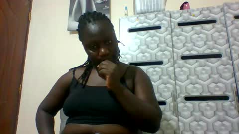 Snapshot of ladyblossoms19 chatting on 01.30.25 lindah32 online show from 01.30.25