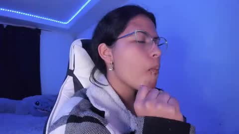  Lady  online show from 01.22.25