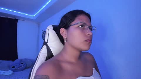  Lady  online show from 01.23.25