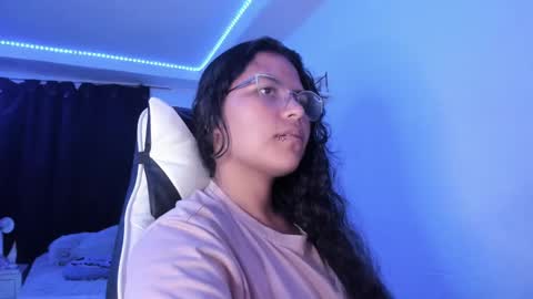  Lady  online show from 02.20.25