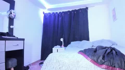  Lady  online show from 11.15.25