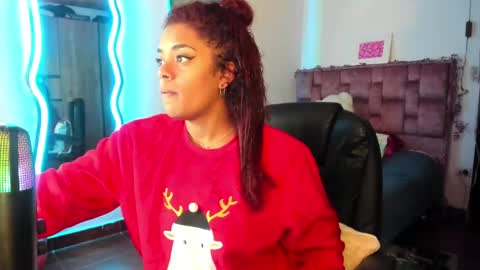 Snapshot of ladydanniela chatting on 12.25.24 leidy daniela online show from 12.25.24