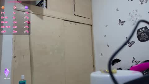 Snapshot of ladydeathz chatting on 03.04.25 ladydeathz online show from 03.04.25