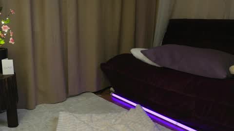Snapshot of ladyemelymoon chatting on 06.05.26 LadyEmelymoon online show from 06.05.26