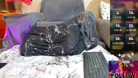 Snapshot of ladyfree chatting on 01.22.25 Zlata online show from 01.22.25