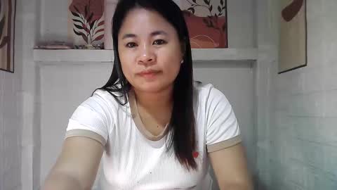 Snapshot of ladyhotsiren chatting on 10.24.25 SEREN online show from 10.24.25