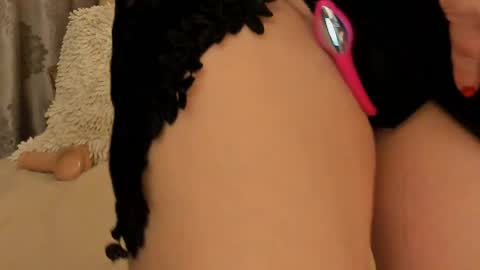 ladyjanyne online show from 04.15.26