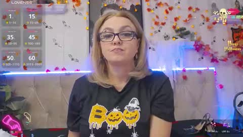  Lady Jeen    Back on Sunday 8th of December online show from 10.28.25