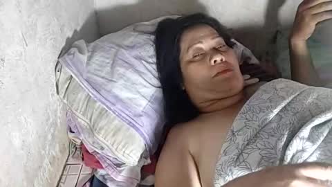 Snapshot of ladyjelyn69 chatting on 02.13.26 ladyjelyn69 online show from 02.13.26