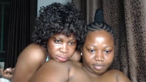 Snapshot of ladylilasexy chatting on 04.29.26 sexylila online show from 04.29.26