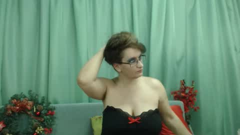 Snapshot of ladymagickiss chatting on 12.22.24 Nicole.... online show from 12.22.24