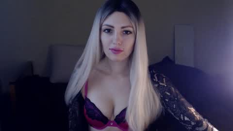 Monika online show from 01.04.25