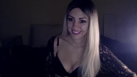 Monika online show from 01.07.25