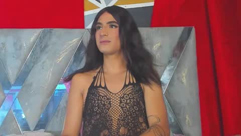 Snapshot of ladys_horny chatting on 10.30.25 Camila y Ashley online show from 10.30.25