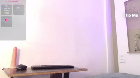 Snapshot of ladysweety01 chatting on 02.27.26 Isabella online show from 02.27.26