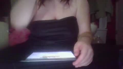 Snapshot of laelih chatting on 09.24.25 LaeLita online show from 09.24.25