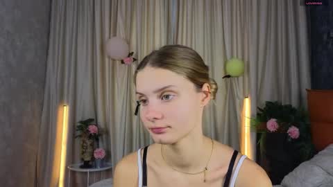 Lilia online show from 10.05.25