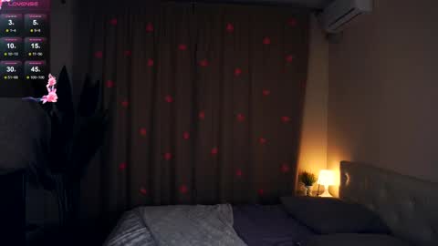 day - Lizzy night-Roxann online show from 02.09.25