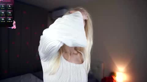 day - Lizzy night-Roxann online show from 02.15.25