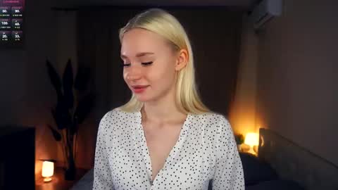 day - Lizzy night-Roxann online show from 02.24.25