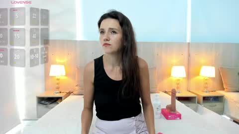 Laia Cruz online show from 05.27.26