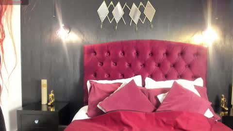 Laia  online show from 09.21.25