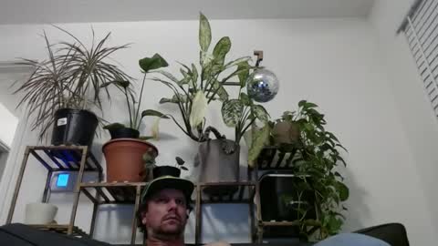 Snapshot of laidback_and_chill chatting on 12.25.24 Rick online show from 12.25.24