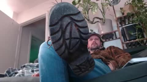 Snapshot of laidback_and_chill chatting on 01.09.25 Rick online show from 01.09.25