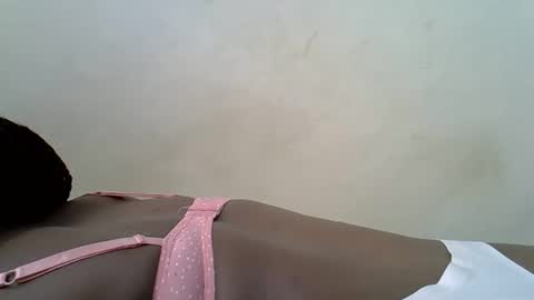 Snapshot of lajoy_ chatting on 11.04.25 joy online show from 11.04.25