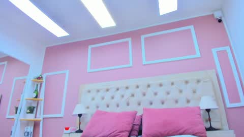 lala_ink_ online show from 04.06.26