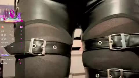 Miss Lala online show from 11.26.25