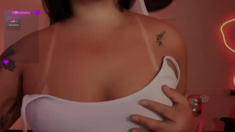 lalablack1_ online show from 10.30.25